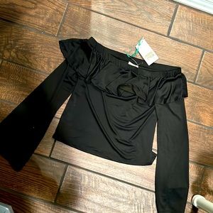 NWT Off the shoulders MiMi Chica womens blouse